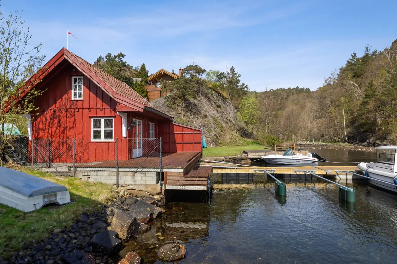 Trysnesveien 170 og Vigestranda, Søgne