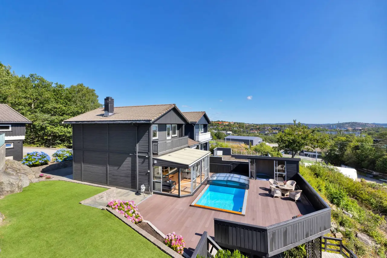 Tverrveien 35A, Kristiansand S