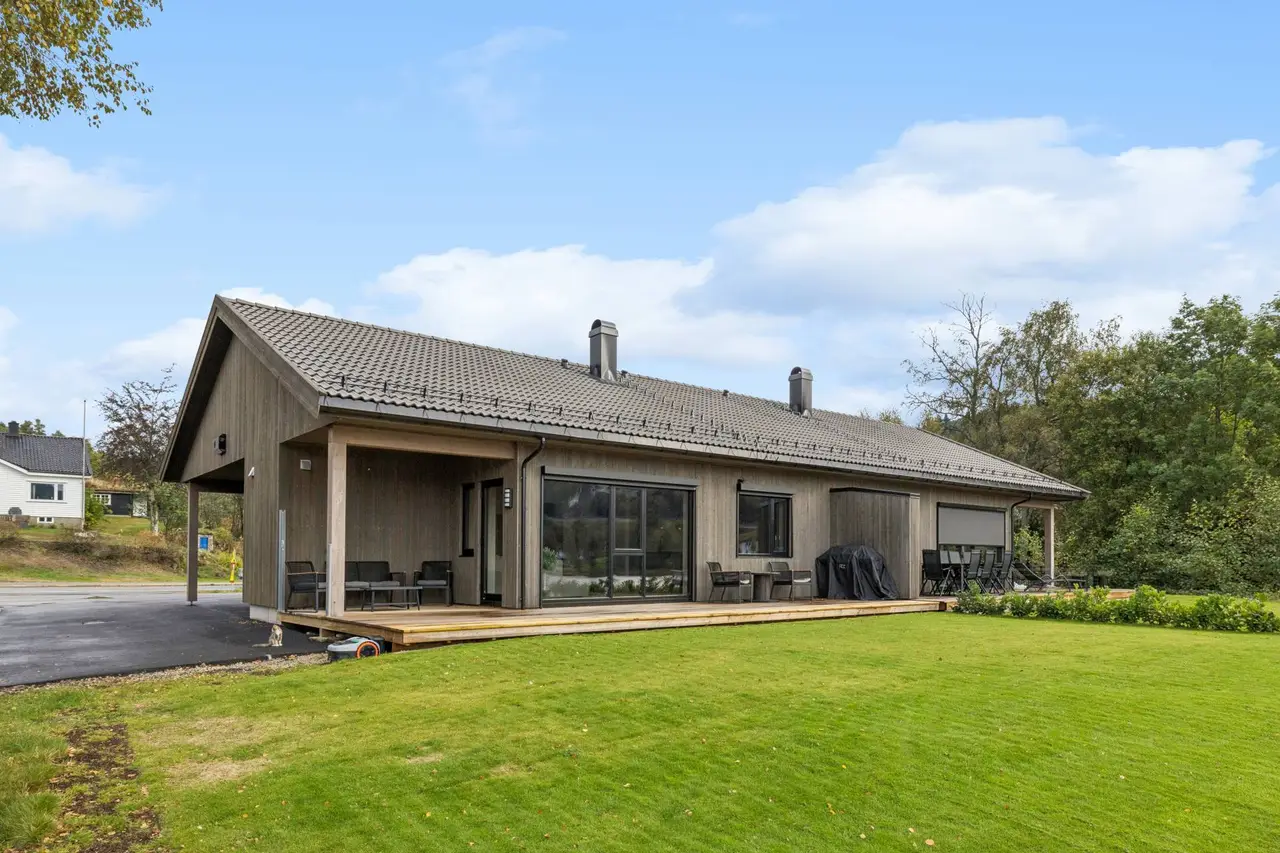 Songdalsvegen 743B, Finsland